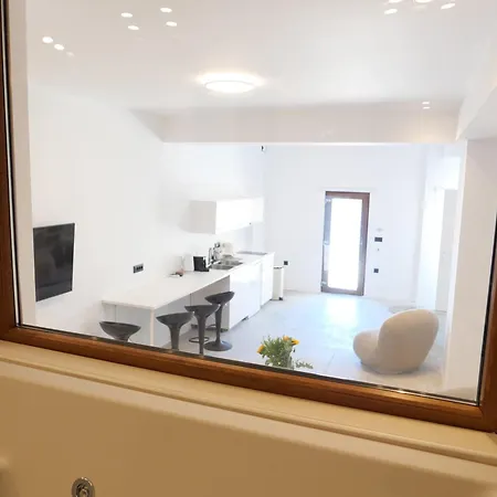 Als - Casa Casa Group